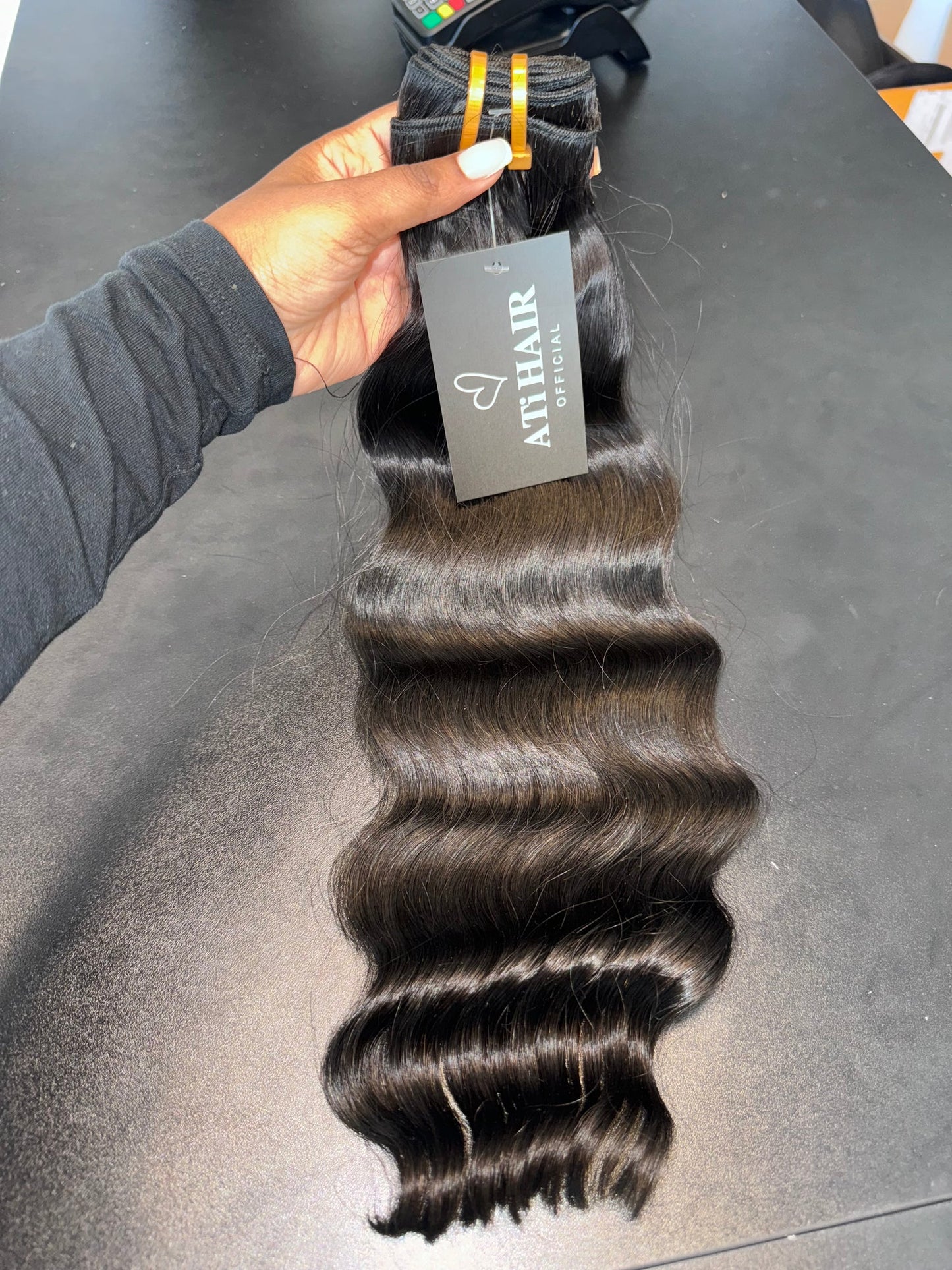 Raw hair body wave bundle